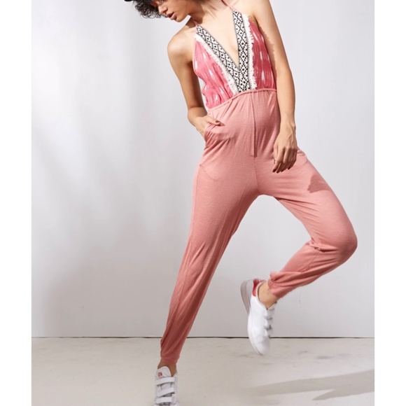 NWOT ZhenNymph Foxberry Backless Halter Jumpsuit, XS - Picture 4 of 5